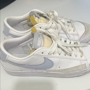 Nike White and Light Gray Shoes with Yellow Detail